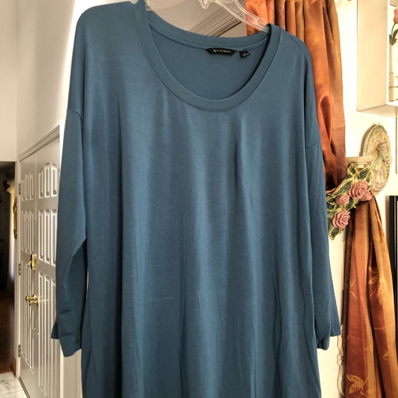 Halston Designer Blue Jade 3/4 sleeve Spring Top - Picture 2 of 5